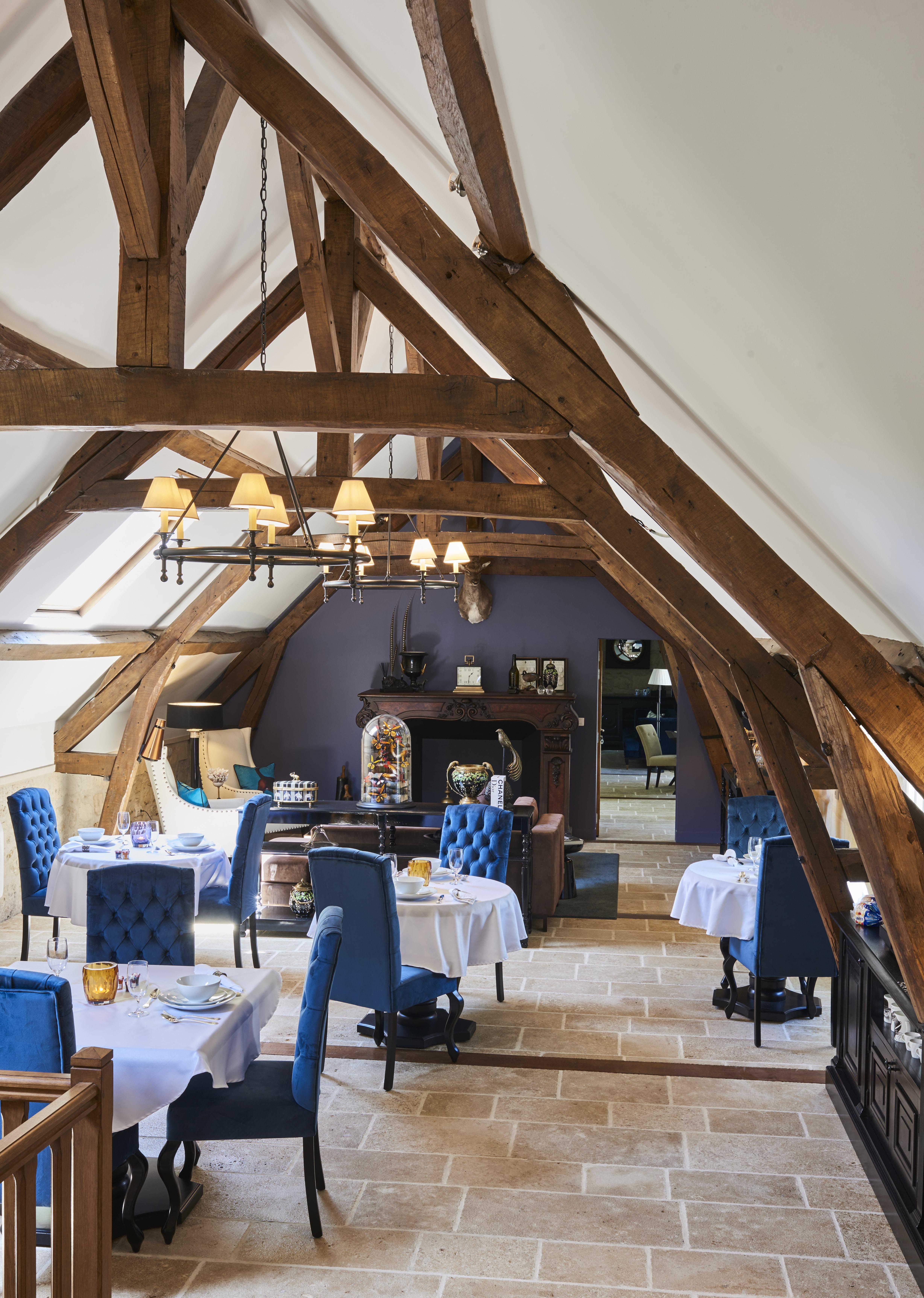Moulin Royale 2*